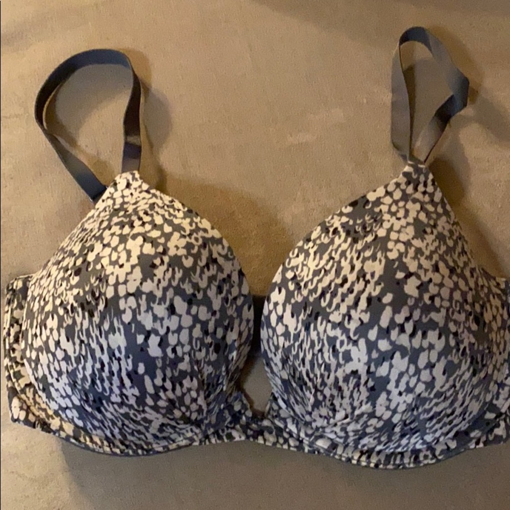 Victoria Secret Bra 32 DD